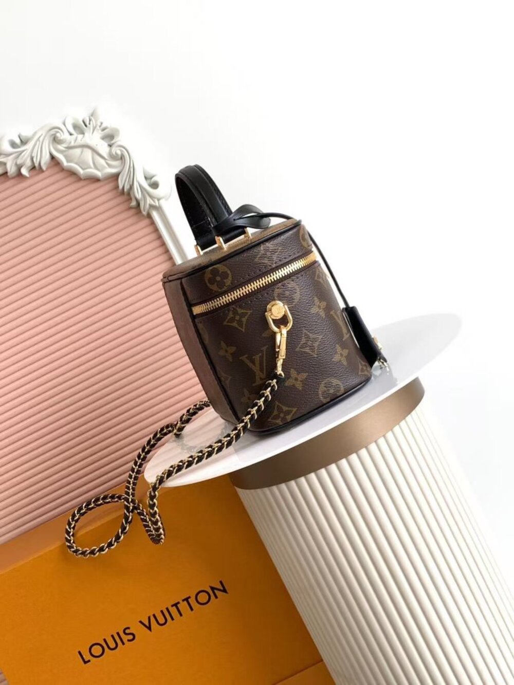 Louis Vuitton bag - Picture 2 of 6